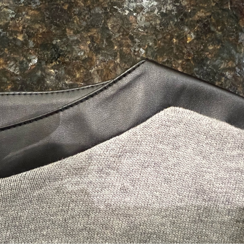 Jeanne Pierre Grey Knit Sweater Dress/Tunic w/Faux Leather Accents - Picture 5 of 12